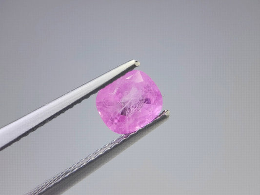 0904-47　サファイア　0.96ct