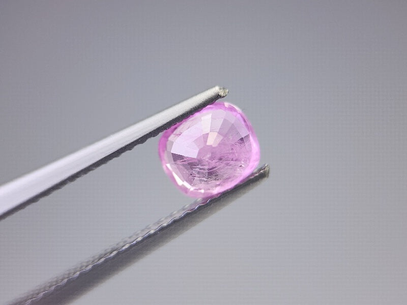 0904-47　サファイア　0.96ct