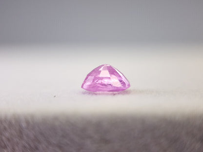 0904-47　サファイア　0.96ct