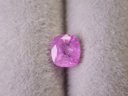 0904-47　サファイア　0.96ct