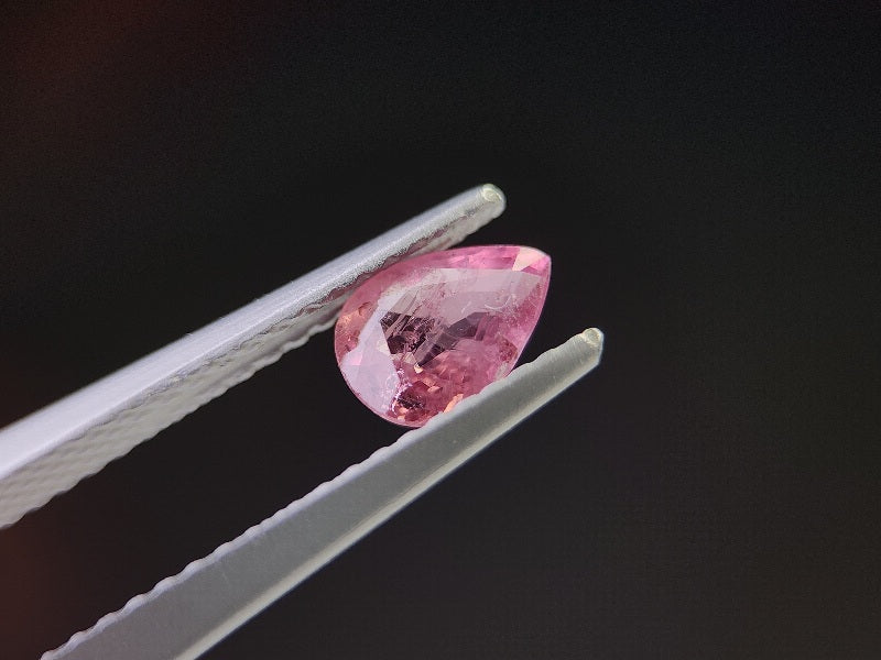 0904-53　サファイア　0.64ct