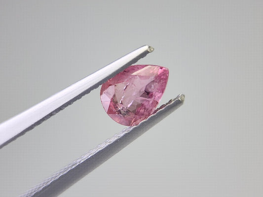 0904-53　サファイア　0.64ct