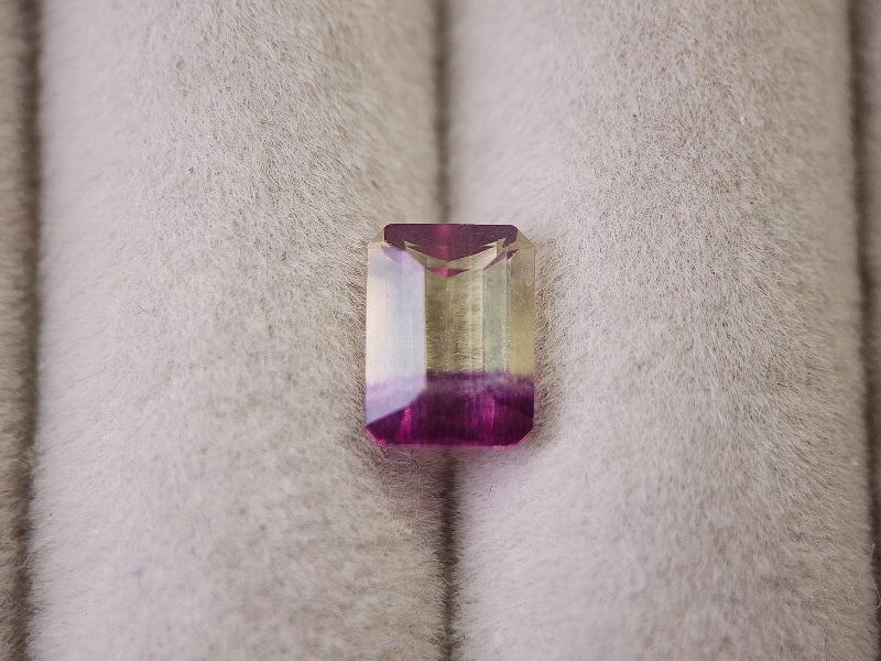 0125-1　フローライト　2.1ct