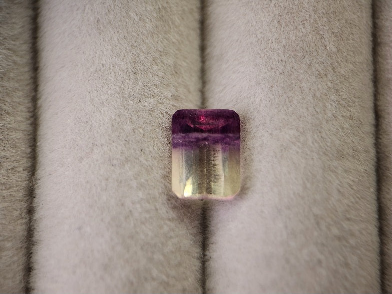 0125-3　フローライト　2.08ct