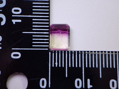 0125-7　フローライト　1.58ct