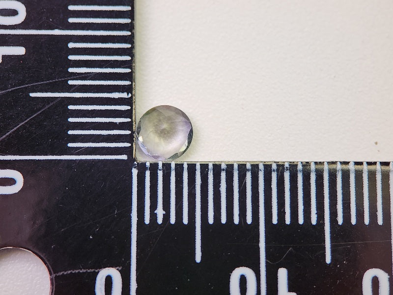 0657-30-3　ゾイサイト　0.35ct