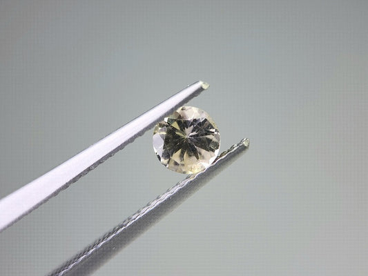 0657-31-1　ゾイサイト　0.44ct