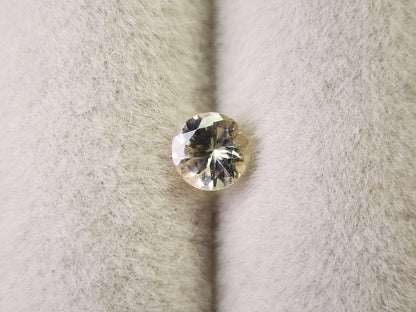 0657-31-1　ゾイサイト　0.44ct