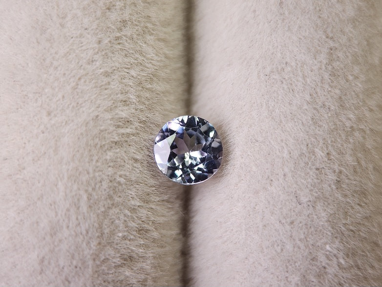 0657-31-2　ゾイサイト　0.43ct