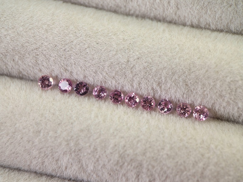0459-1　ライトピンクスピネル10石セット