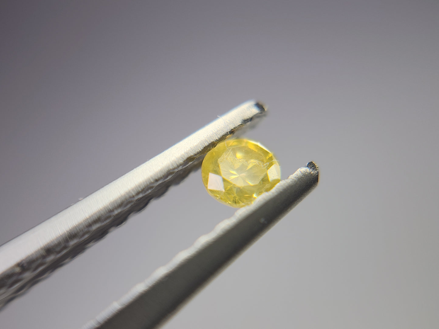 0015-6-3　イエローダイヤモンド　0.10ct