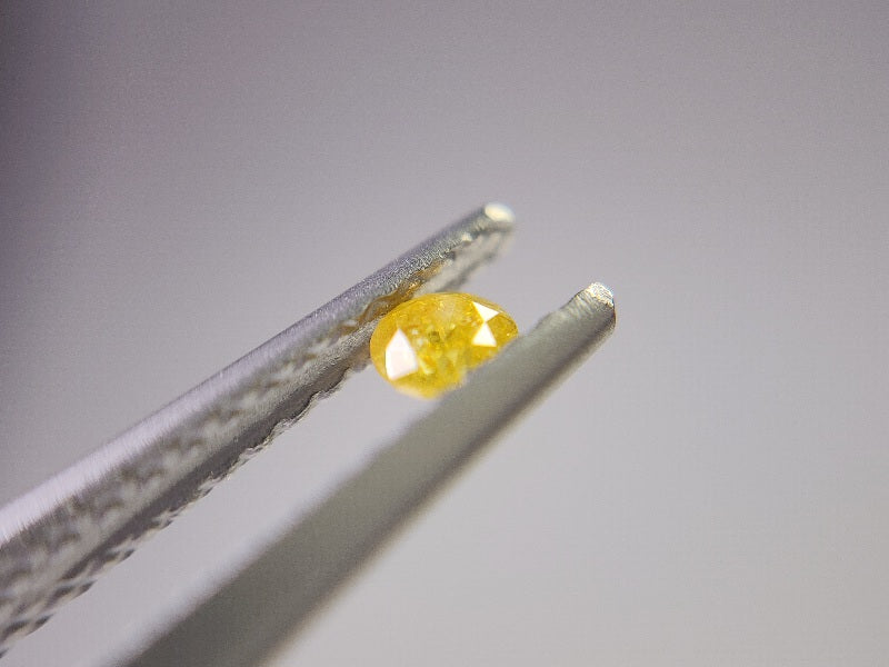 0015-6-4　イエローダイヤモンド　0.09ct