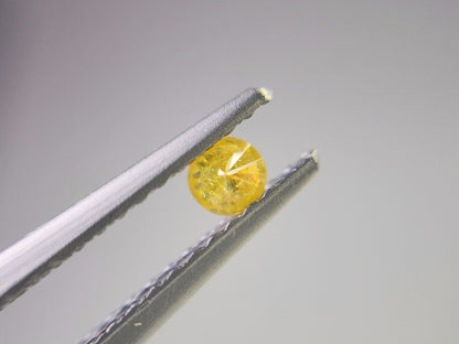 0015-6-4　イエローダイヤモンド　0.09ct