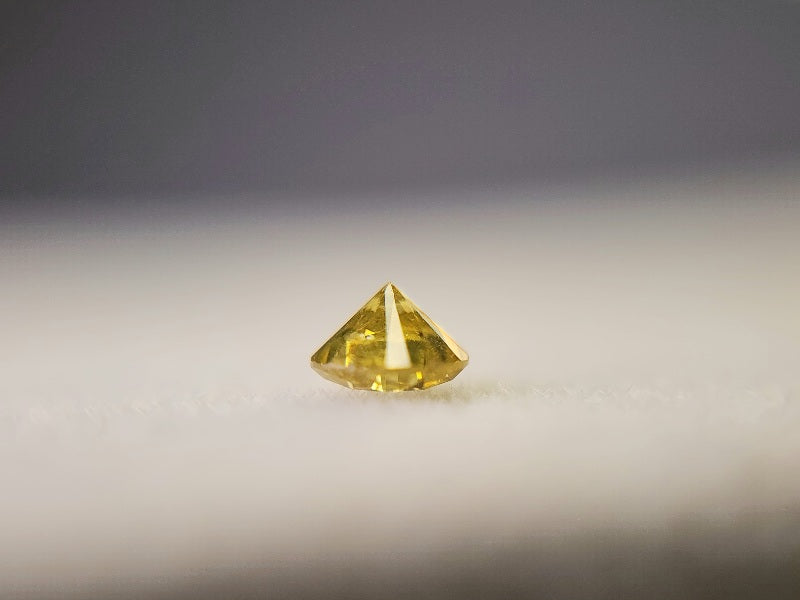 0015-6-5　イエローダイヤモンド　0.08ct