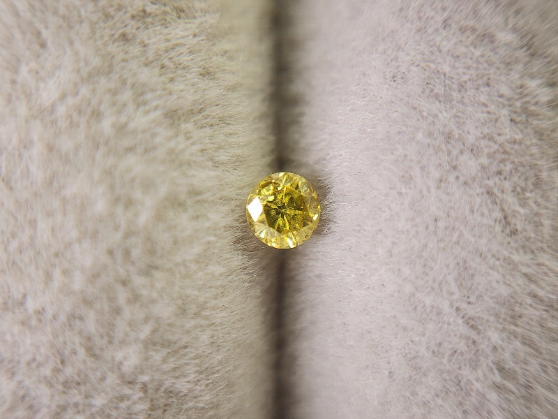 0015-6-5　イエローダイヤモンド　0.08ct