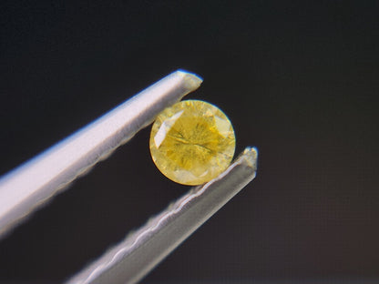 0015-6-6　イエローダイヤモンド　0.07ct
