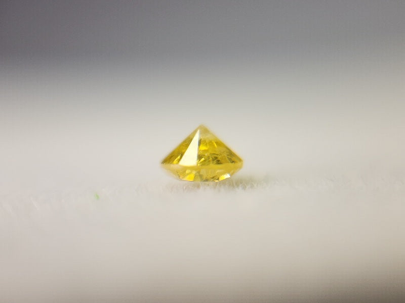 0015-6-6　イエローダイヤモンド　0.07ct