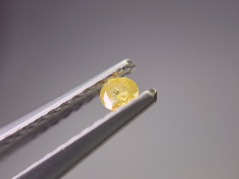 0015-6-7　イエローダイヤモンド　0.07ct