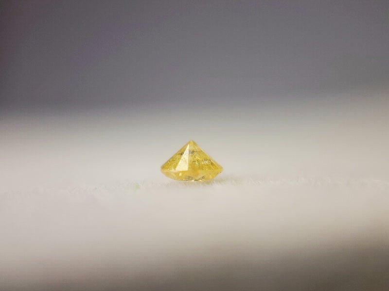 0015-6-7　イエローダイヤモンド　0.07ct