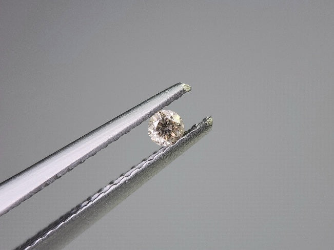 0015-2-6　ブラウンダイヤモンド　0.05ct
