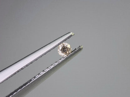 0015-2-6　ブラウンダイヤモンド　0.05ct
