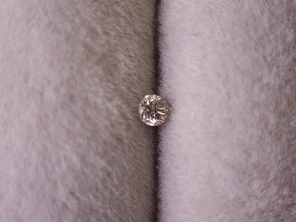 0015-2-6　ブラウンダイヤモンド　0.05ct