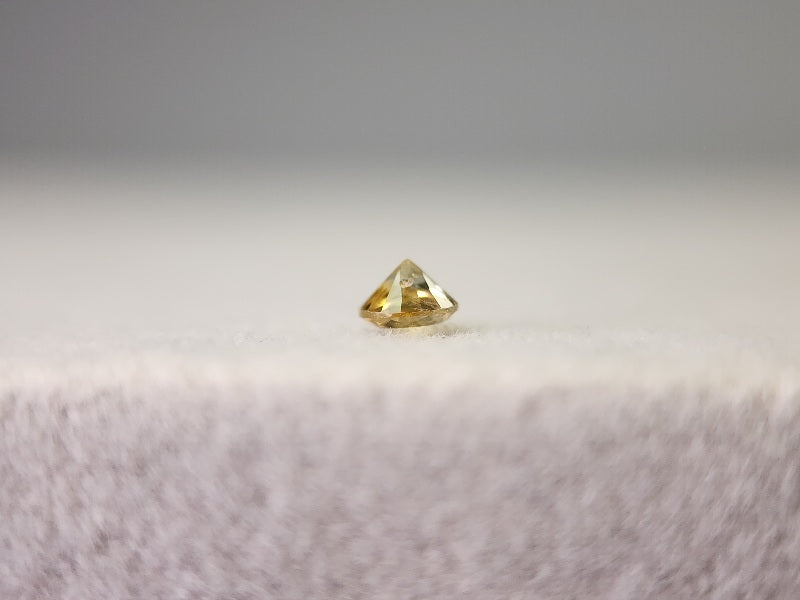 0090-22　モンタナサファイア　0.14ct