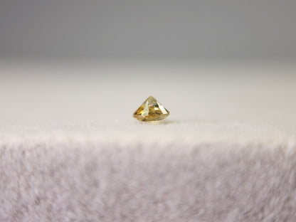 0090-22　モンタナサファイア　0.14ct