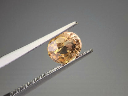 0911-1-2　ヘソナイトガーネット　1.50ct