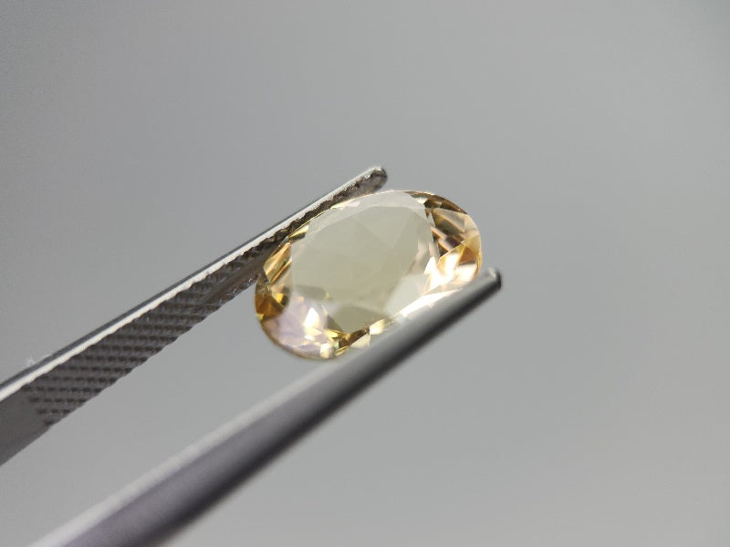 0091-3　イエローラブラドライト　3.16ct