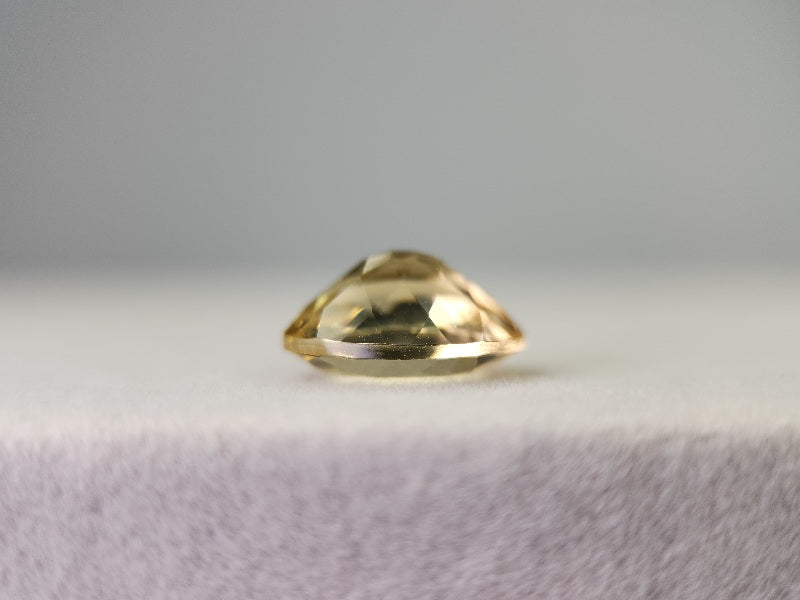 0091-3　イエローラブラドライト　3.16ct
