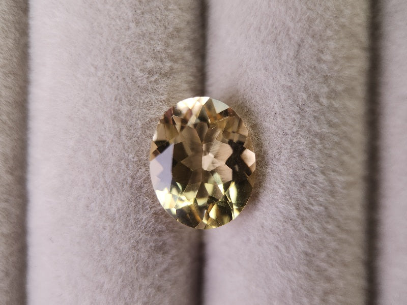 0091-3　イエローラブラドライト　3.16ct