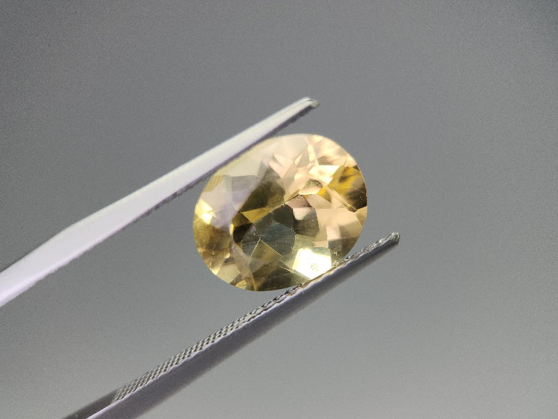 0091-4　イエローラブラドライト　3.59ct