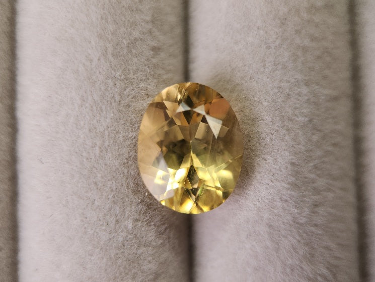 0091-4　イエローラブラドライト　3.59ct