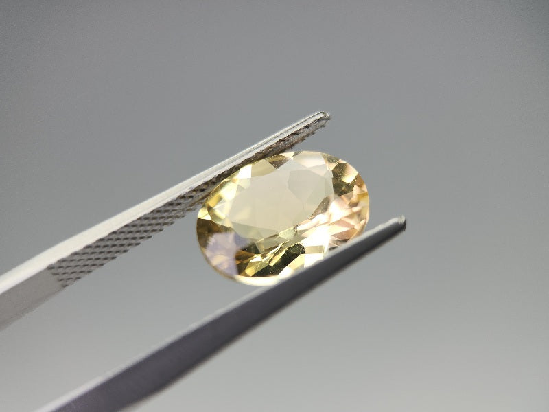 0091-5　イエローラブラドライト　2.97ct