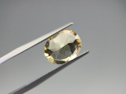 0091-5　イエローラブラドライト　2.97ct