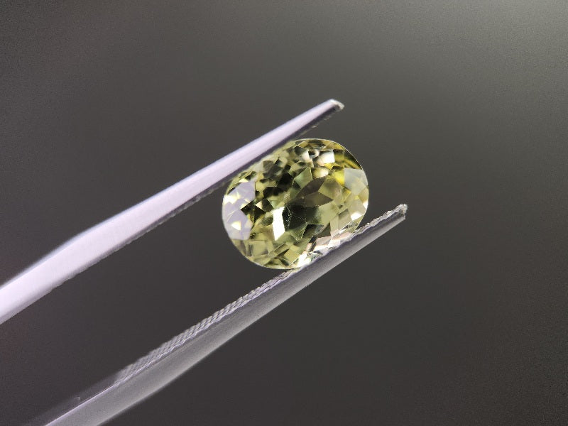 0025-4　シリマナイト　2.21ct