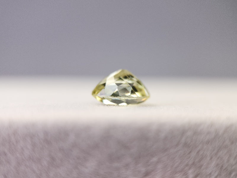 0025-4　シリマナイト　2.21ct