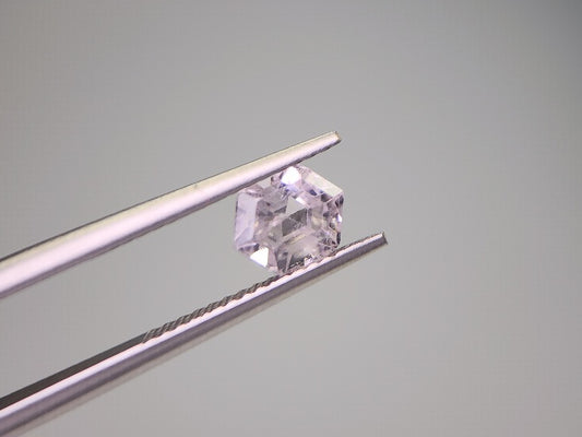 0904-68　サファイア　1.26ct