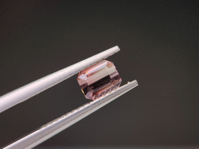 0879-14　トルマリン　0.76ct