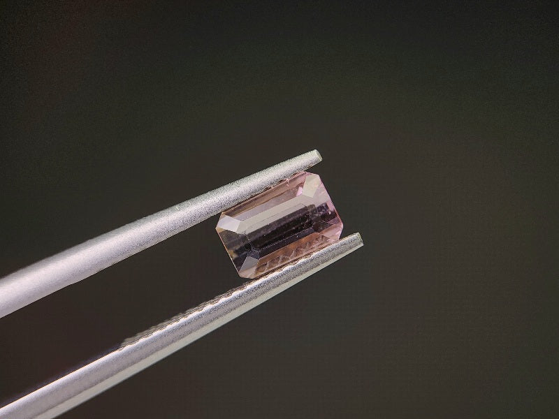 0879-18　トルマリン　0.75ct