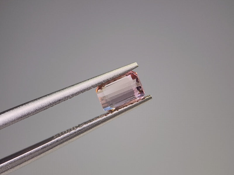 0879-18　トルマリン　0.75ct