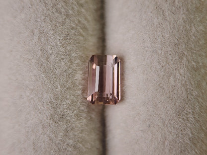 0879-18　トルマリン　0.75ct