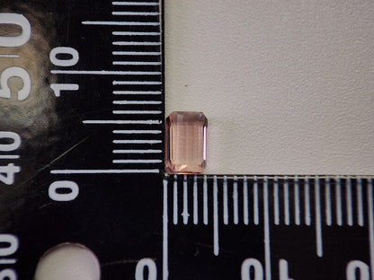 0879-18　トルマリン　0.75ct