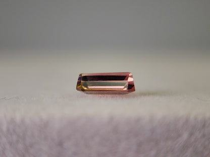 0879-32　トルマリン　0.71ct
