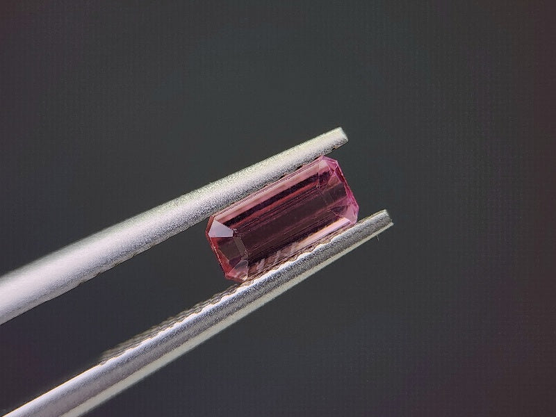 0879-46　トルマリン　0.64ct