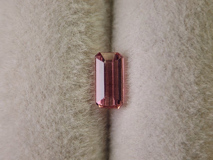 0879-46　トルマリン　0.64ct