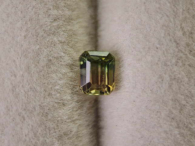 0879-76　トルマリン　0.45ct