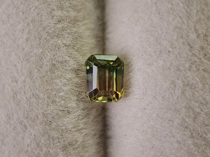 0879-76　トルマリン　0.45ct