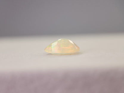 0916-23　オパール　1.29ct